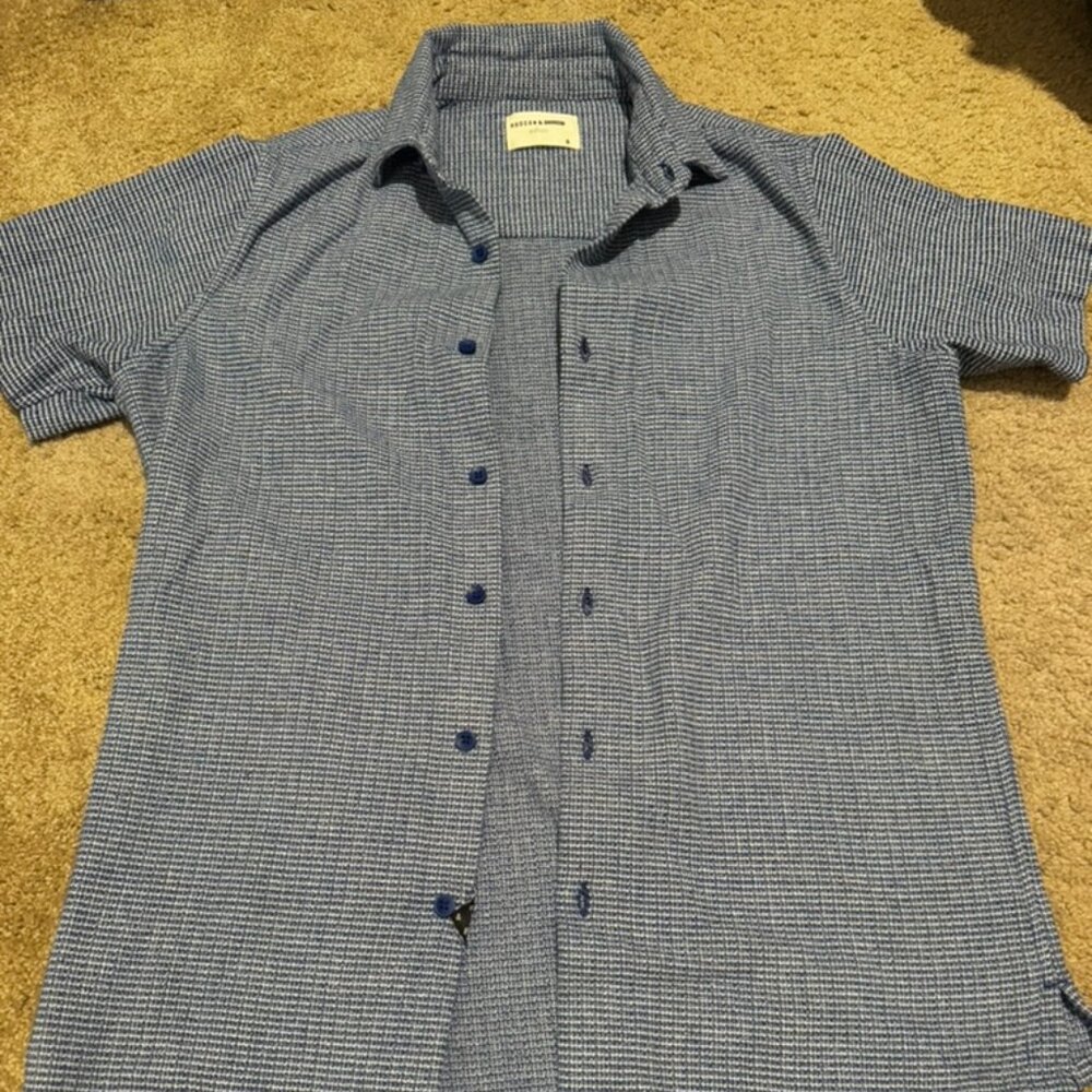 Hudson and Barrow Woven Blue Button Up Shirt - Mens S